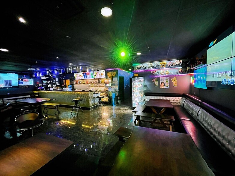 4731-4821 Spring Mountain Rd, Las Vegas, NV à louer - Photo de l’immeuble – Image 2 sur 12