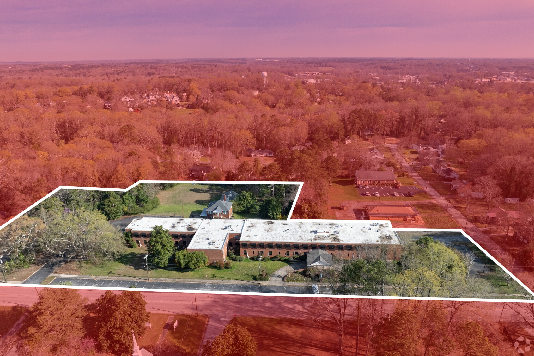 420 W Farley Ave, Laurens, SC à vendre Photo principale– Image 1 sur 13