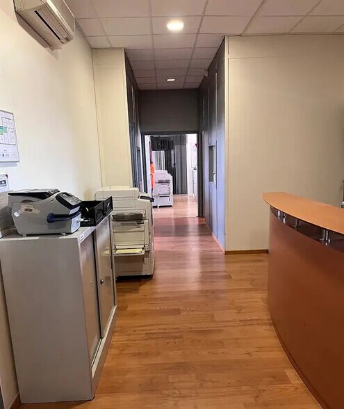 Bureau dans Saint-Ouen-sur-Seine à louer - Photo intérieure – Image 2 sur 6