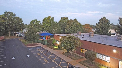4 Hartford Dr, Tinton Falls, NJ - VUE AÉRIENNE  vue de carte - Image1