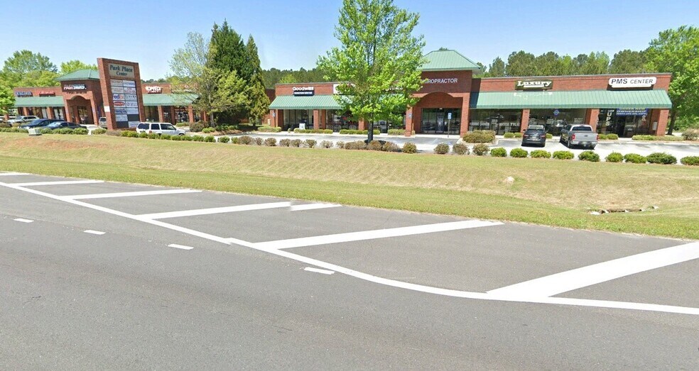 2730 E Hwy 34, Newnan, GA à louer - Photo de l’immeuble – Image 2 sur 8