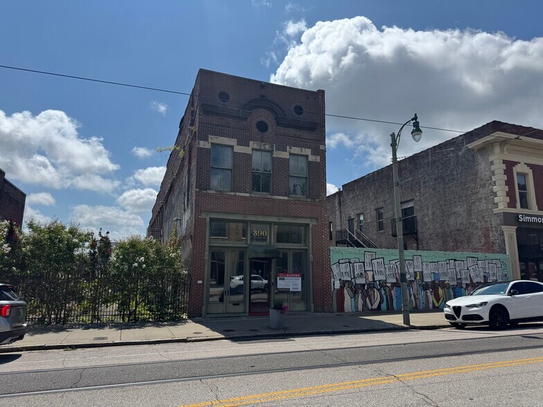 390 S Main St, Memphis, TN à vendre - Photo de l’immeuble – Image 3 sur 45