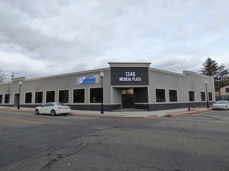 1346 Main Ave, Clifton, NJ à louer - Photo de l’immeuble – Image 2 sur 16