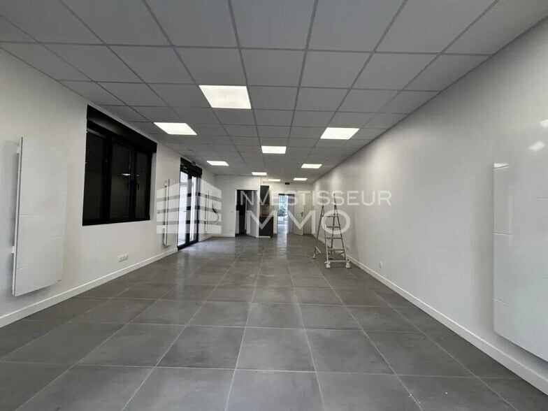 Local commercial dans Champigny-sur-Marne à louer - Photo intérieure – Image 2 sur 5
