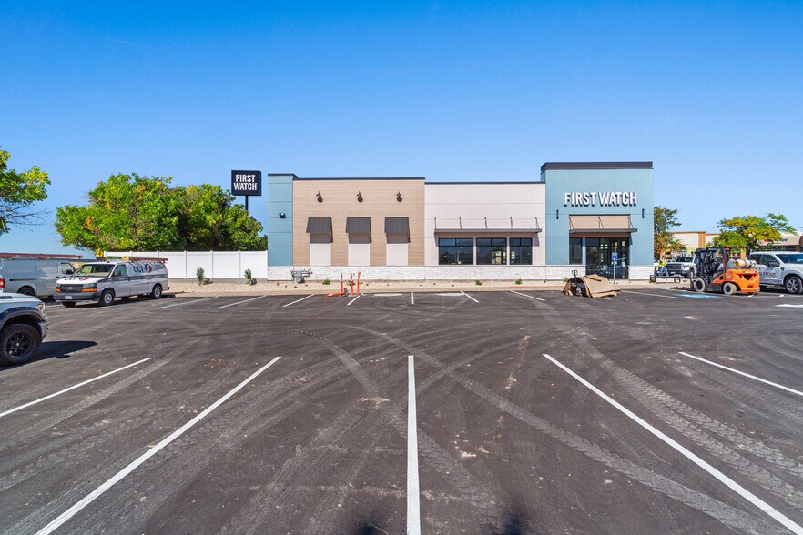 991 N 400 Way, Layton, UT à vendre - Photo de l’immeuble – Image 2 sur 11