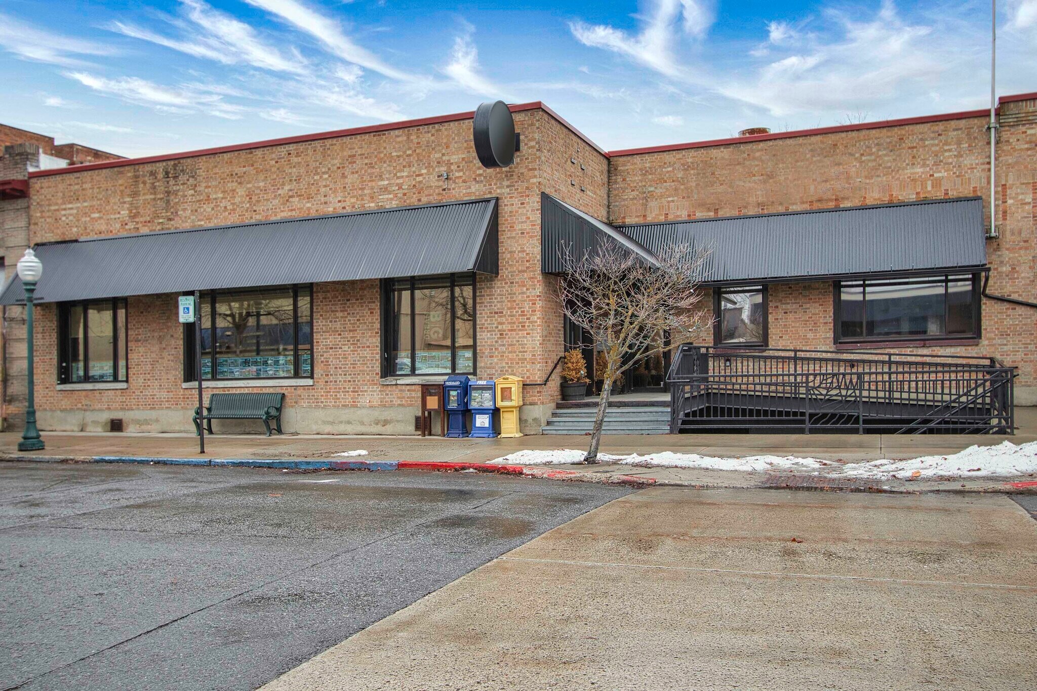 316 N 2nd Ave, Sandpoint, ID à louer Photo de l’immeuble– Image 1 sur 57