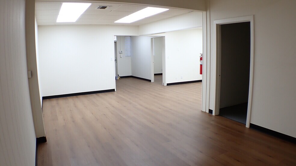 519 S Flower St, Burbank, CA à vendre - Photo de l’immeuble – Image 2 sur 18