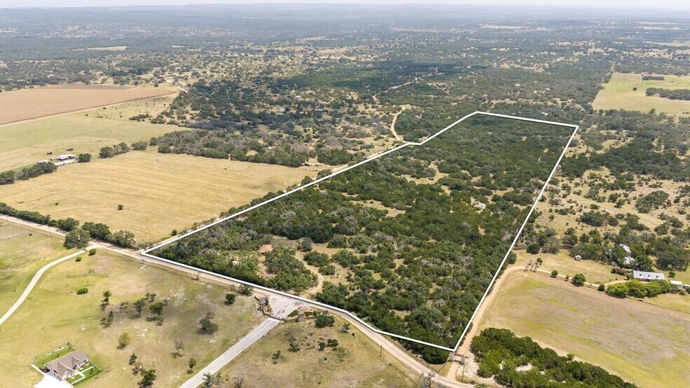 1984 Grape Creek rd, Fredericksburg, TX à vendre - Photo de l’immeuble – Image 3 sur 36