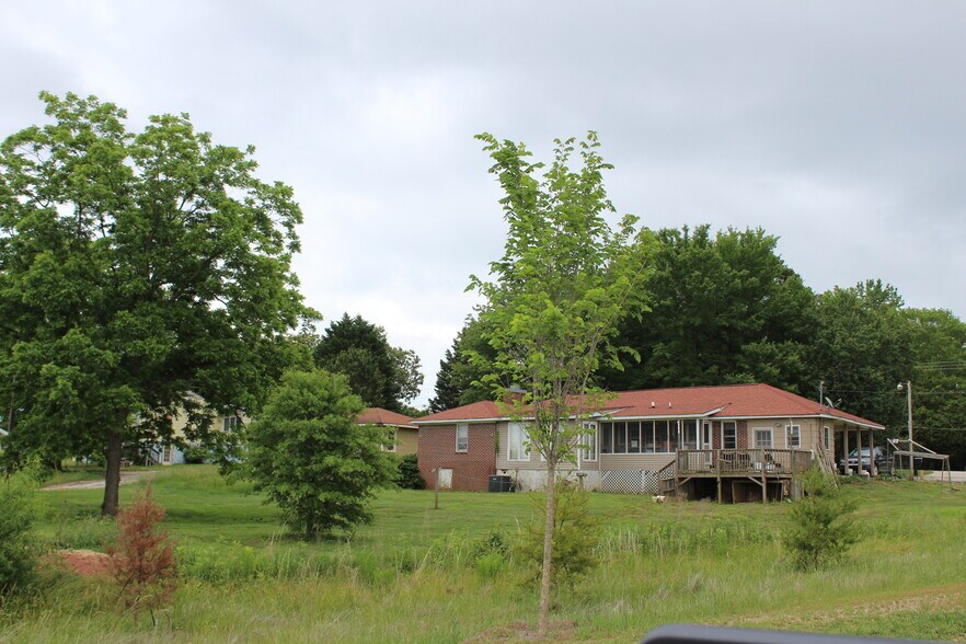 3818 Falcon Pky, Flowery Branch, GA à vendre - Photo de l’immeuble – Image 3 sur 12