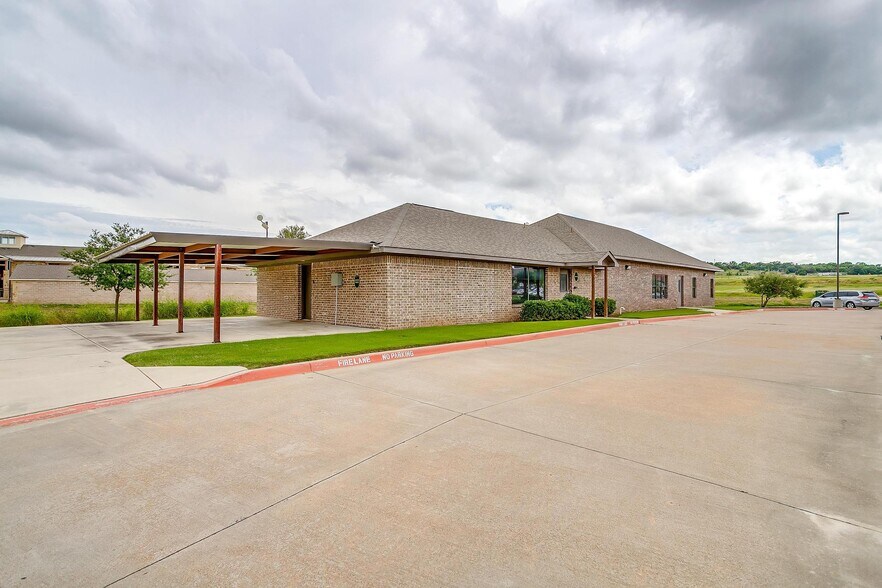 300 Crown Pointe Blvd, Willow Park, TX à louer - Photo de l’immeuble – Image 3 sur 52