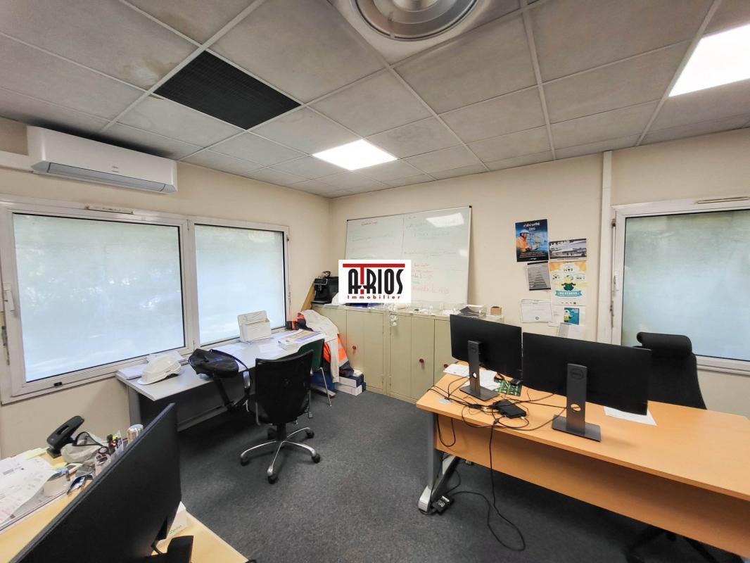 Bureau dans La Seyne Sur Mer à vendre Photo de l’immeuble– Image 1 sur 13