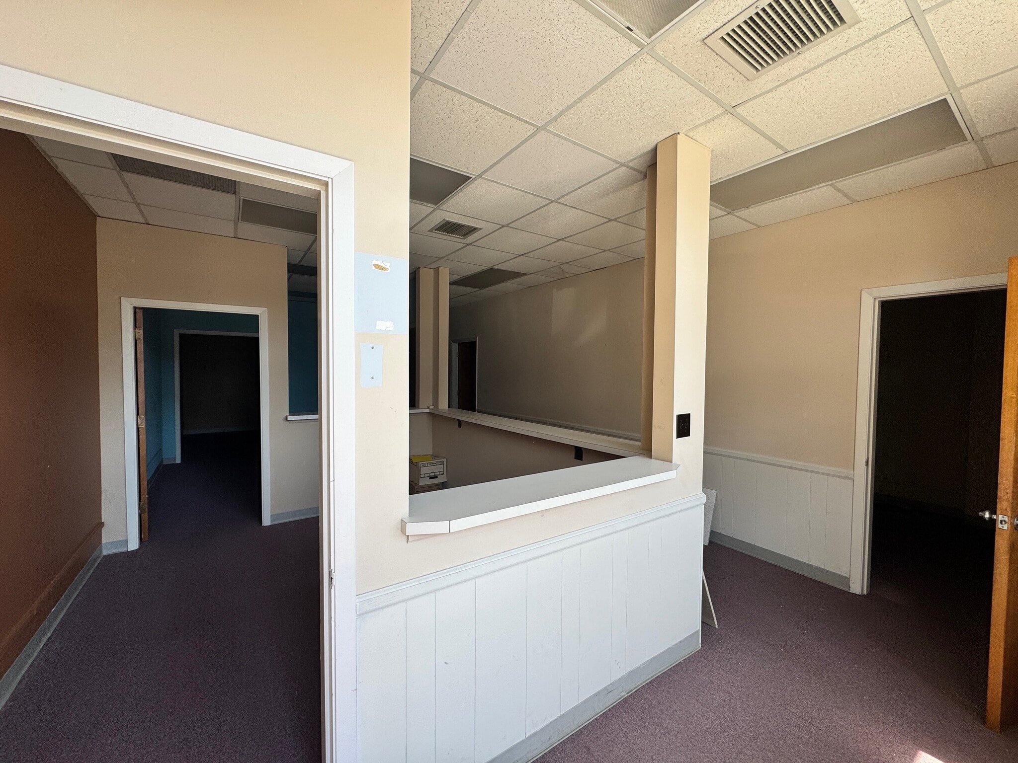 300 N Hayne St, Monroe, NC à louer Photo intérieure– Image 1 sur 4