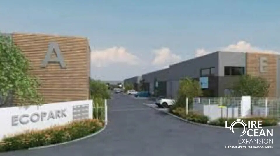 Local d'activités dans Cholet à vendre - Photo de l’immeuble – Image 1 sur 2
