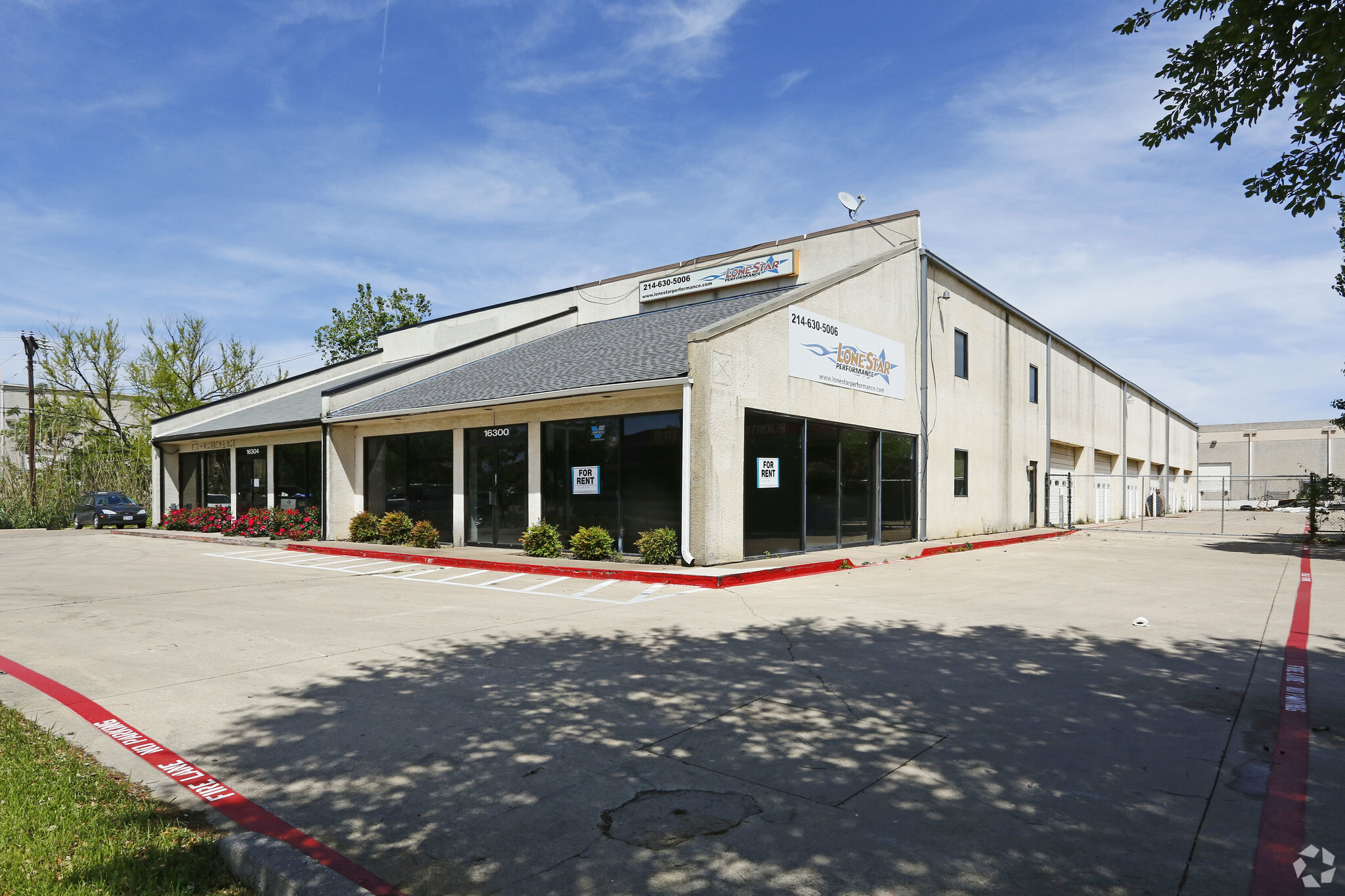 16300 Midway Rd, Addison, TX à louer Photo de l’immeuble– Image 1 sur 6