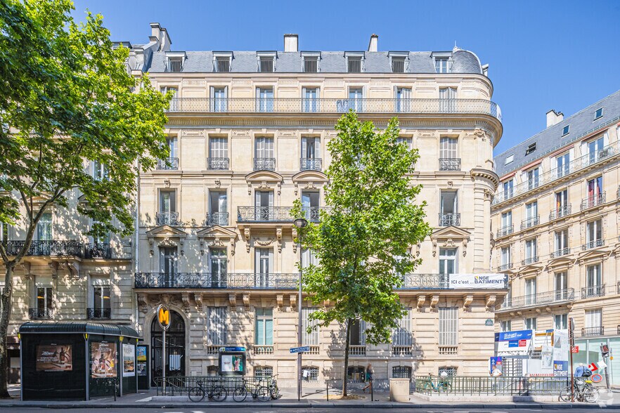 69 Avenue Franklin D. Roosevelt, Paris à louer - Photo de l’immeuble – Image 2 sur 6
