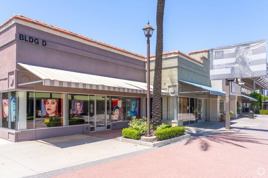 17600 Collier Ave, Lake Elsinore, CA à vendre - Photo principale – Image 1 sur 4