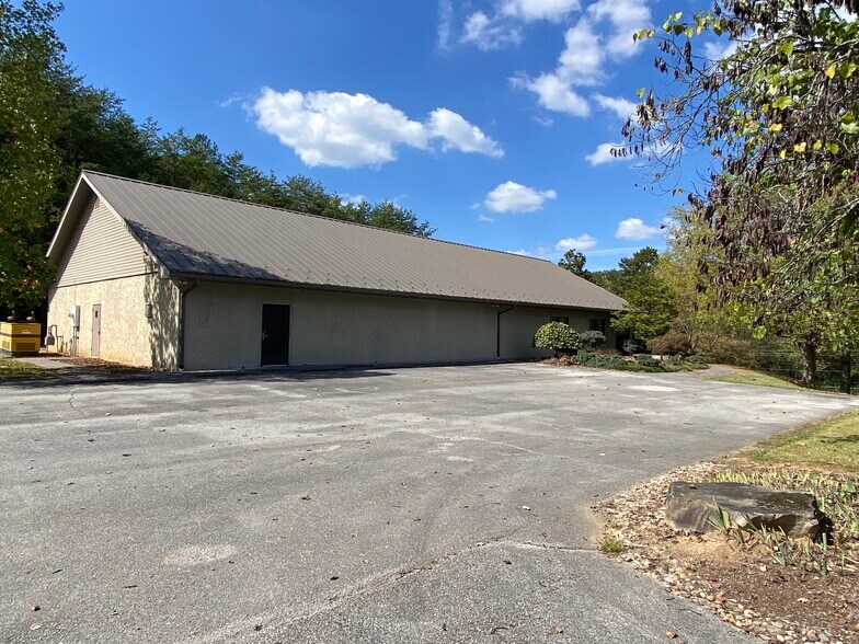 1419 Chapman Hwy, Sevierville, TN à louer - Photo de l’immeuble – Image 2 sur 25