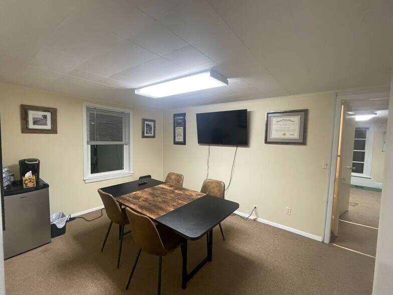 215 E Main St, Ligonier Township, PA à louer - Photo intérieure – Image 3 sur 14