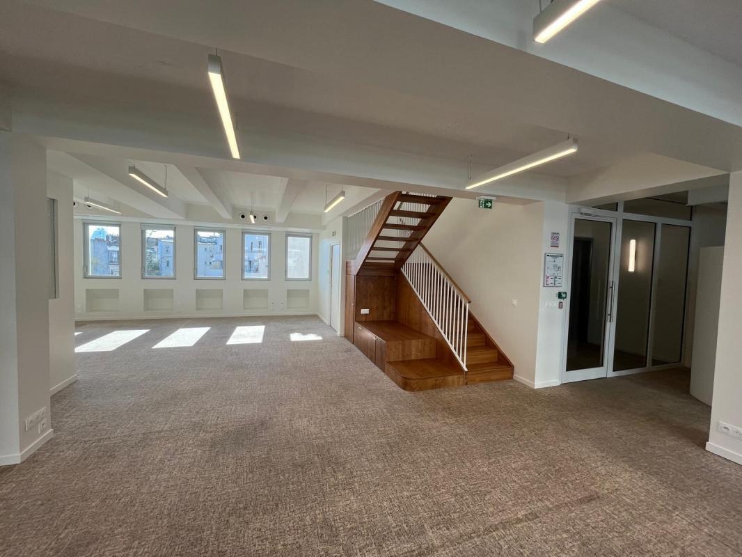 Bureau dans Paris à louer Photo de l’immeuble– Image 1 sur 10