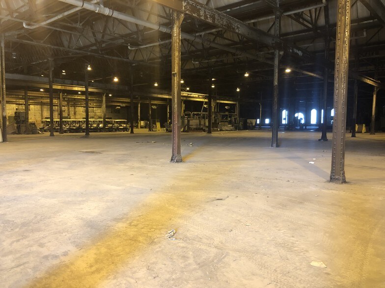 900 Sterling St, LaSalle, IL à louer - Photo intérieure – Image 2 sur 8