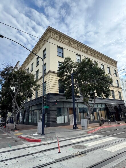427 C St, San Diego, CA à louer - Photo de l’immeuble – Image 1 sur 19