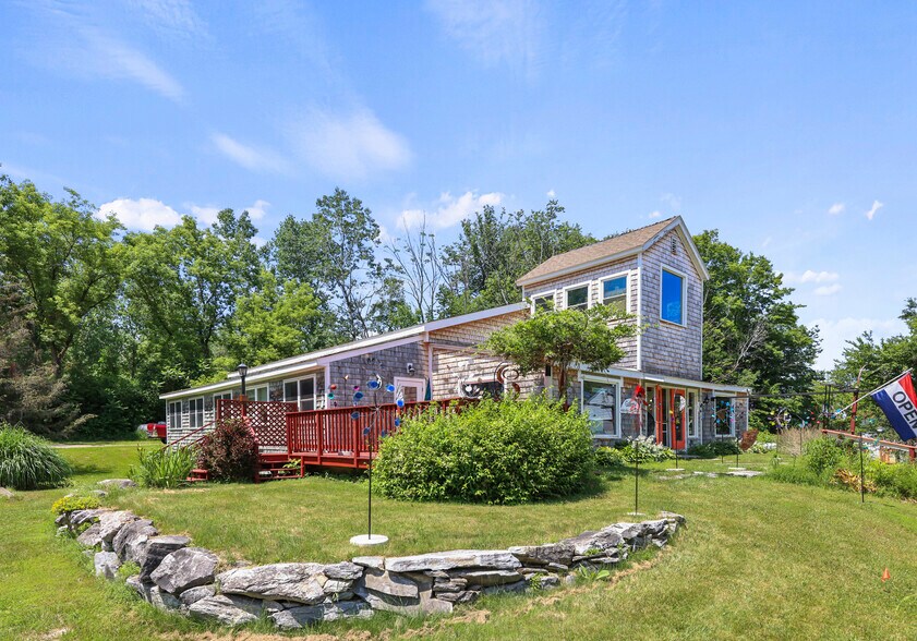 8 Center St, West Stockbridge, MA à vendre - Photo de l’immeuble – Image 3 sur 53
