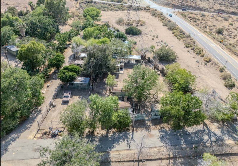 34270 Cheseboro Rd, Palmdale, CA à vendre - Photo de l’immeuble – Image 2 sur 20