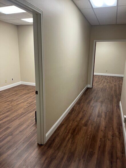 859 Park Ave, Orange Park, FL à vendre - Photo intérieure – Image 2 sur 9