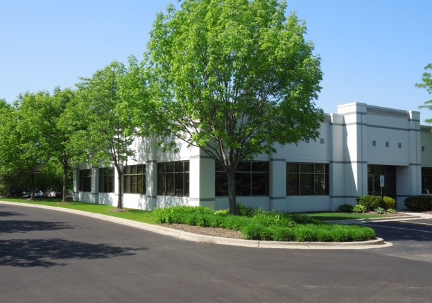 302 Saunders Rd, Riverwoods, IL à louer - Photo principale – Image 1 sur 6