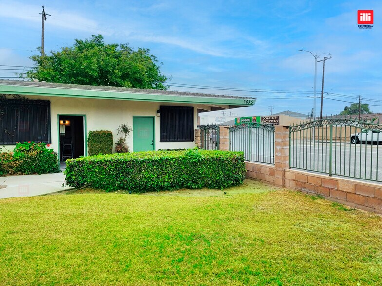 2035-2045 Saviers Rd, Oxnard, CA à louer - Photo de l’immeuble – Image 3 sur 7