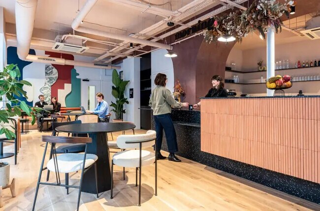Plus de détails pour 24 Rue De Mogador, Paris - Bureau à louer