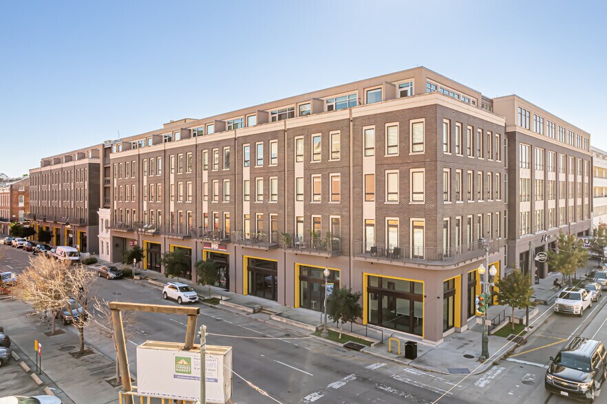 730 Julia St, New Orleans, LA à louer - Photo de l’immeuble – Image 2 sur 5