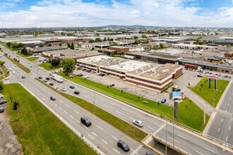 9260-9300 Blvd Henri Bourassa W, Montréal, QC - VUE AÉRIENNE  vue de carte