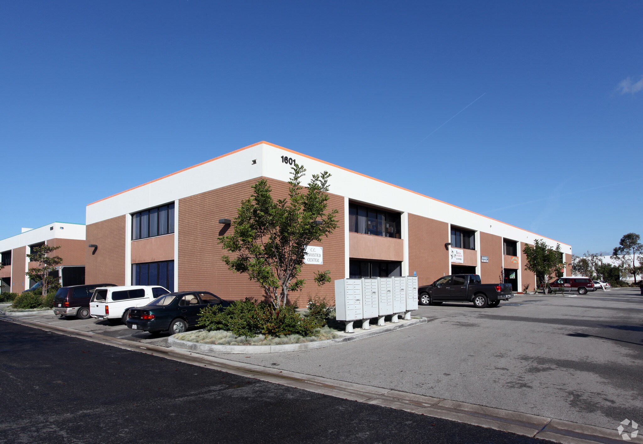1657 Pacific Ave, Oxnard, CA à louer Photo principale– Image 1 sur 5