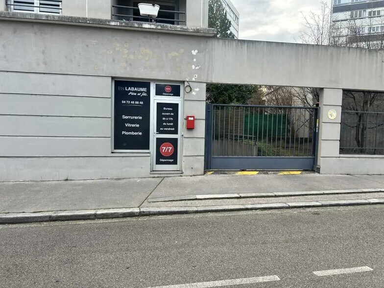 Bureau dans Lyon à louer - Photo de l’immeuble – Image 2 sur 6