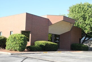 Plus de détails pour 9722 Mockingbird Dr, Omaha, NE - Bureau à vendre