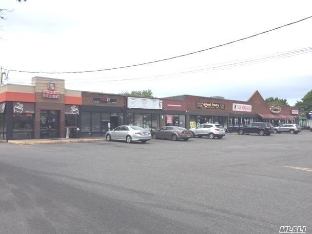 182-194 Merritts Rd, Farmingdale, NY à louer - Photo de l’immeuble – Image 1 sur 7