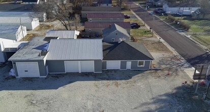 421 E Moneta Ave, Peoria Heights, IL à louer Photo intérieure– Image 2 sur 22