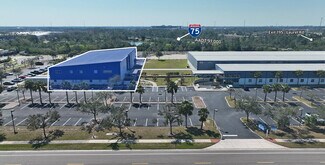 Plus de détails pour 195 Triple Diamond Blvd, North Venice, FL - Bureau, Local d'activités à louer