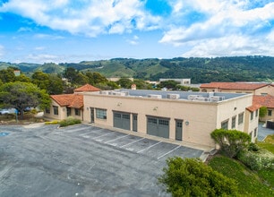 10 Harris Ct, Monterey, CA à louer Photo de l’immeuble– Image 1 sur 6