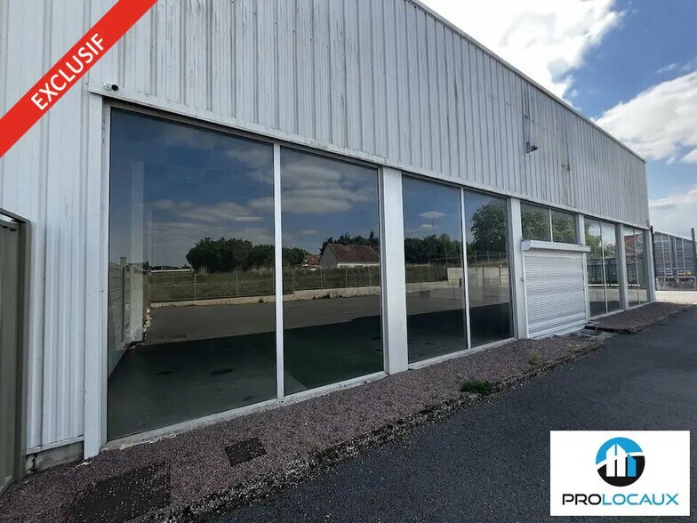 Local commercial dans Clermont à louer - Photo de l’immeuble – Image 2 sur 10