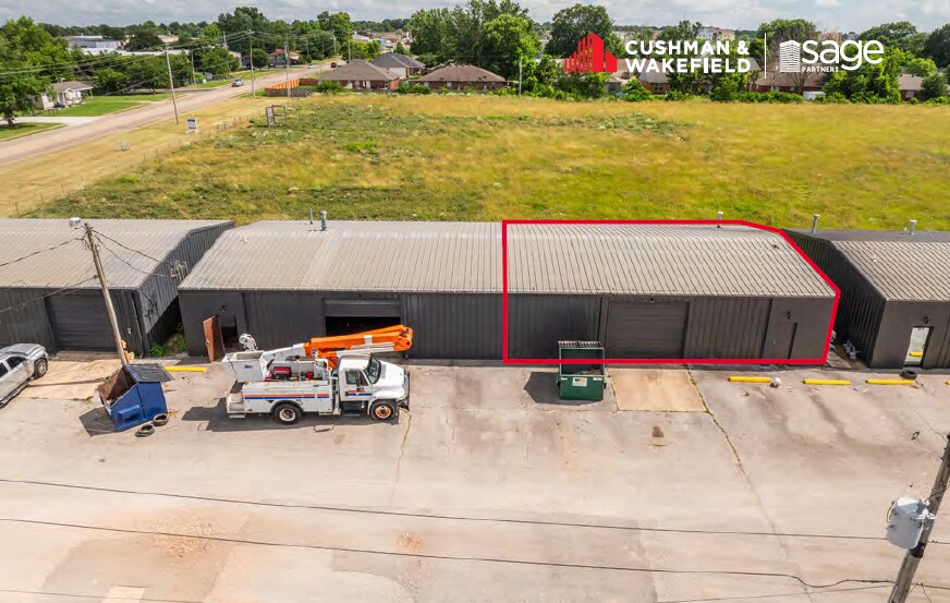 422 S 40th St, Springdale, AR à louer Photo de l’immeuble– Image 1 sur 1