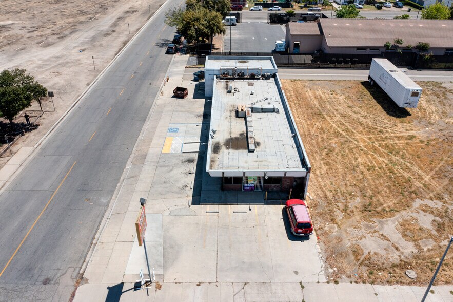 41-47 Robertson Blvd, Chowchilla, CA à vendre - Photo de l’immeuble – Image 2 sur 26