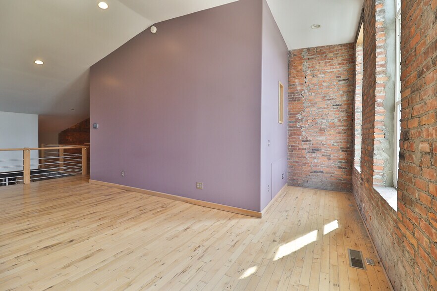 102-104 W Columbus St, Kenton, OH à vendre - Photo de l’immeuble – Image 2 sur 48