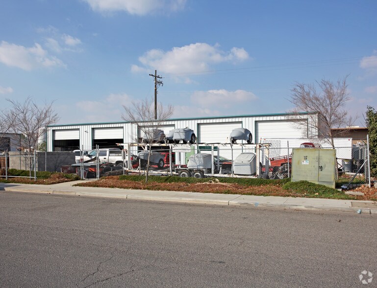 150 Hayden Ct, Bakersfield, CA à vendre - Photo de l’immeuble – Image 3 sur 3