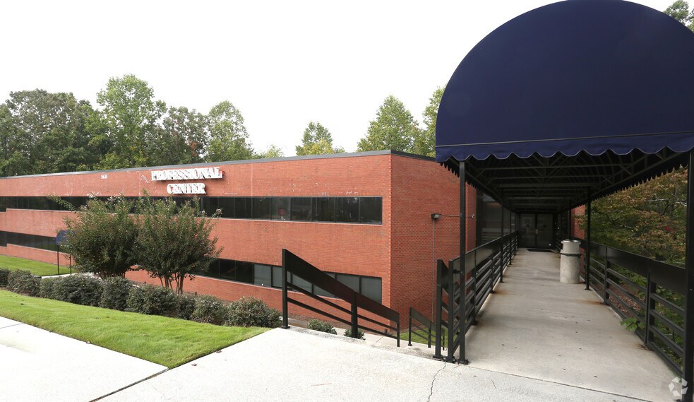 5635 Peachtree Pky, Peachtree Corners, GA à louer - Photo de l’immeuble – Image 3 sur 20