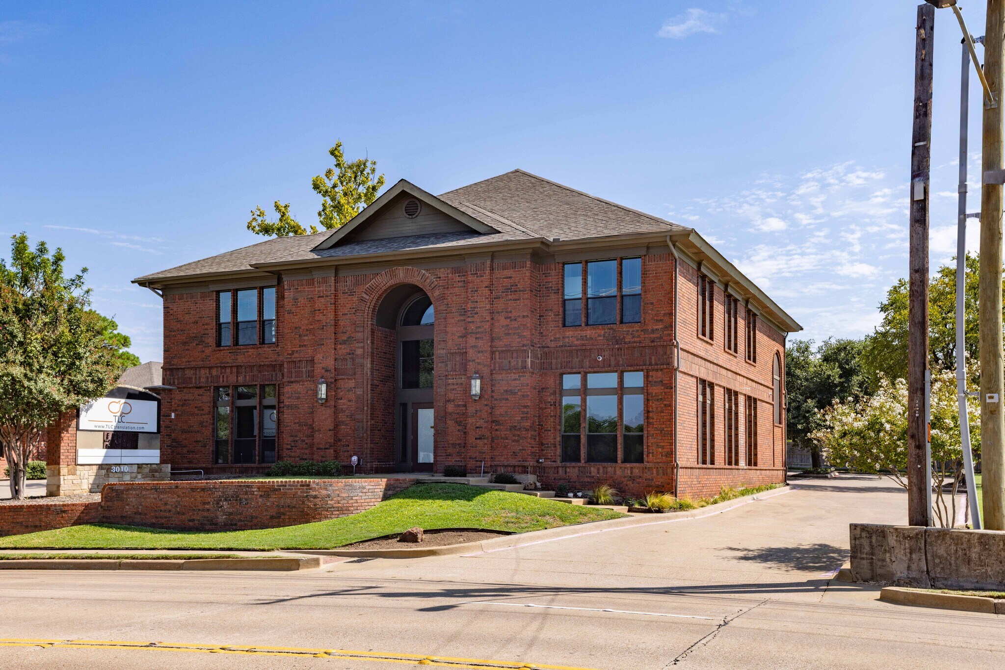 3010 W Park Row Dr, Pantego, TX à vendre Photo principale– Image 1 sur 14