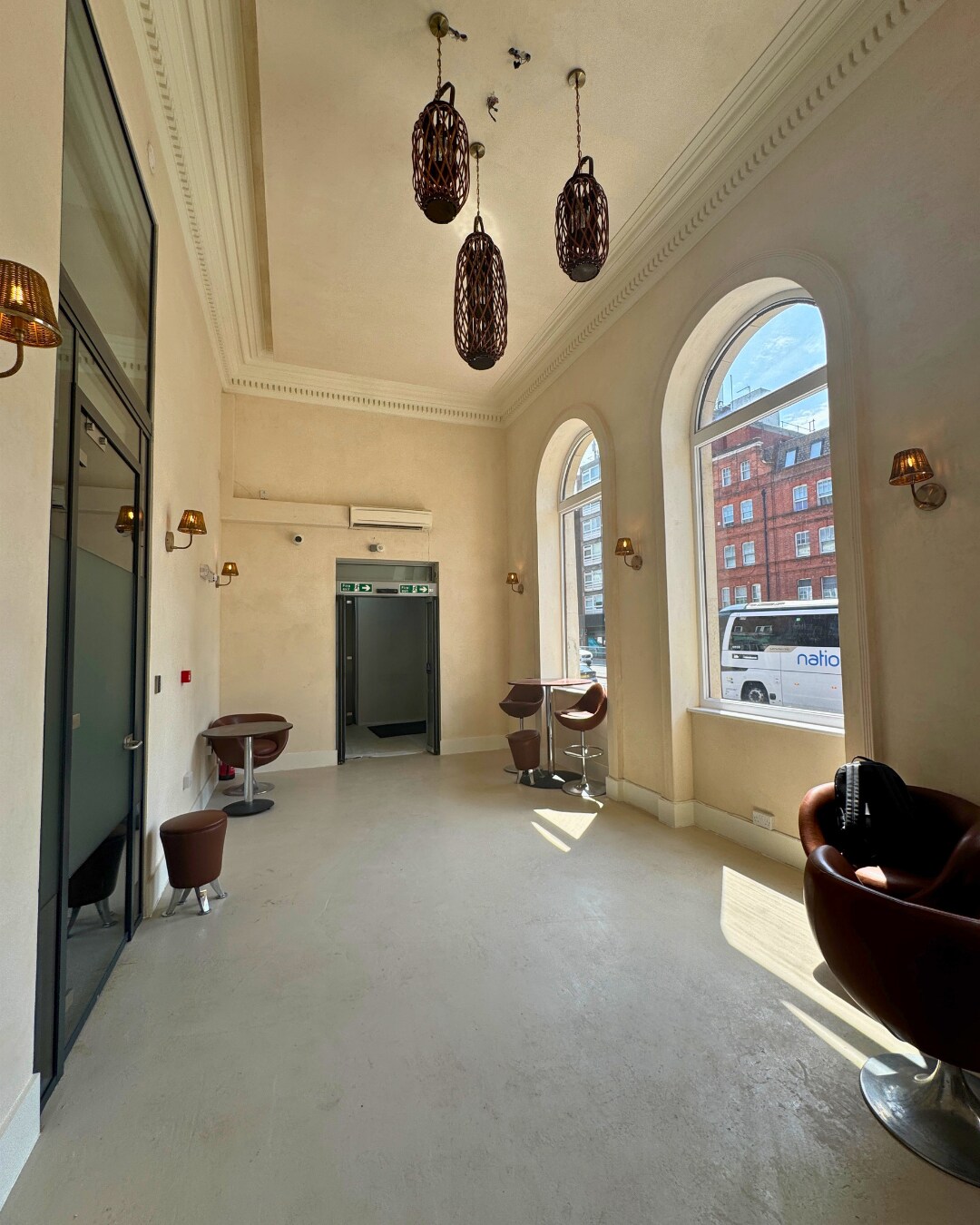 106 Finchley rd, Londres à louer Hall d’entrée– Image 1 sur 10