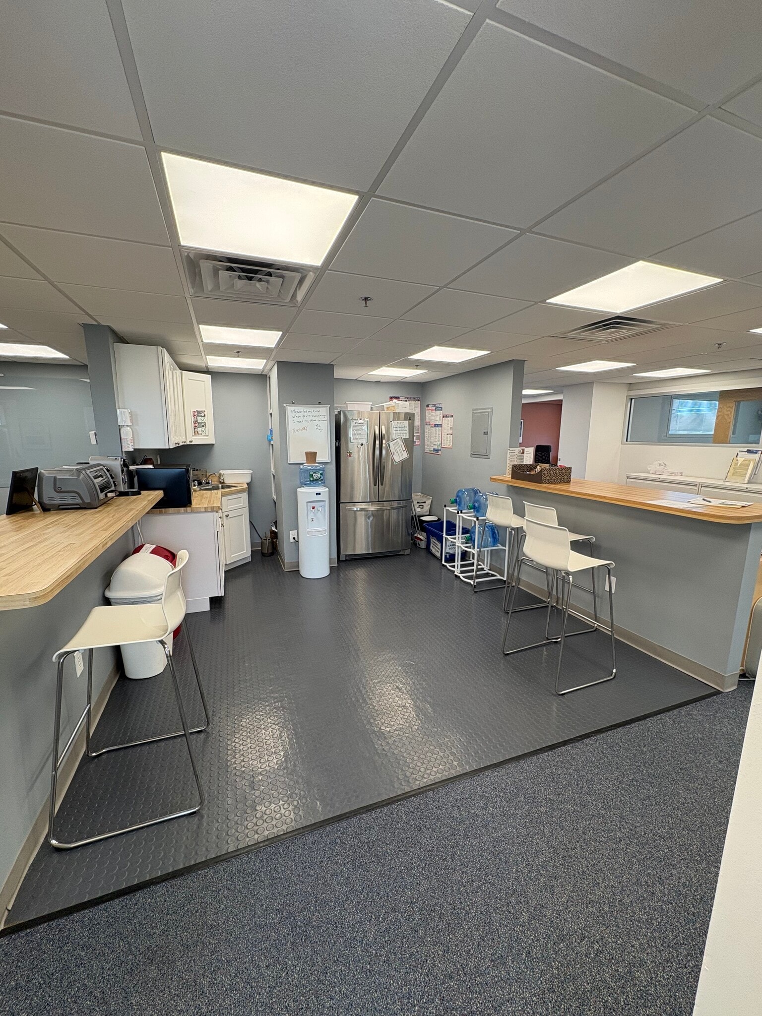 678 Massachusetts Ave, Cambridge, MA à louer Photo de l’immeuble– Image 1 sur 6