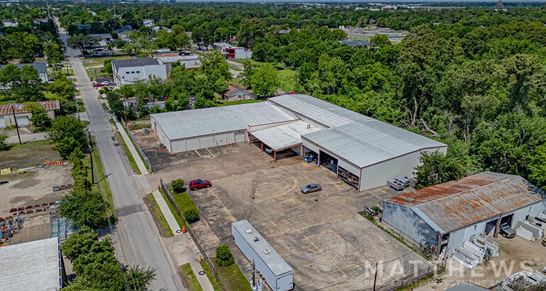 4734 Creekmont Dr, Houston, TX à vendre Photo principale– Image 1 sur 4